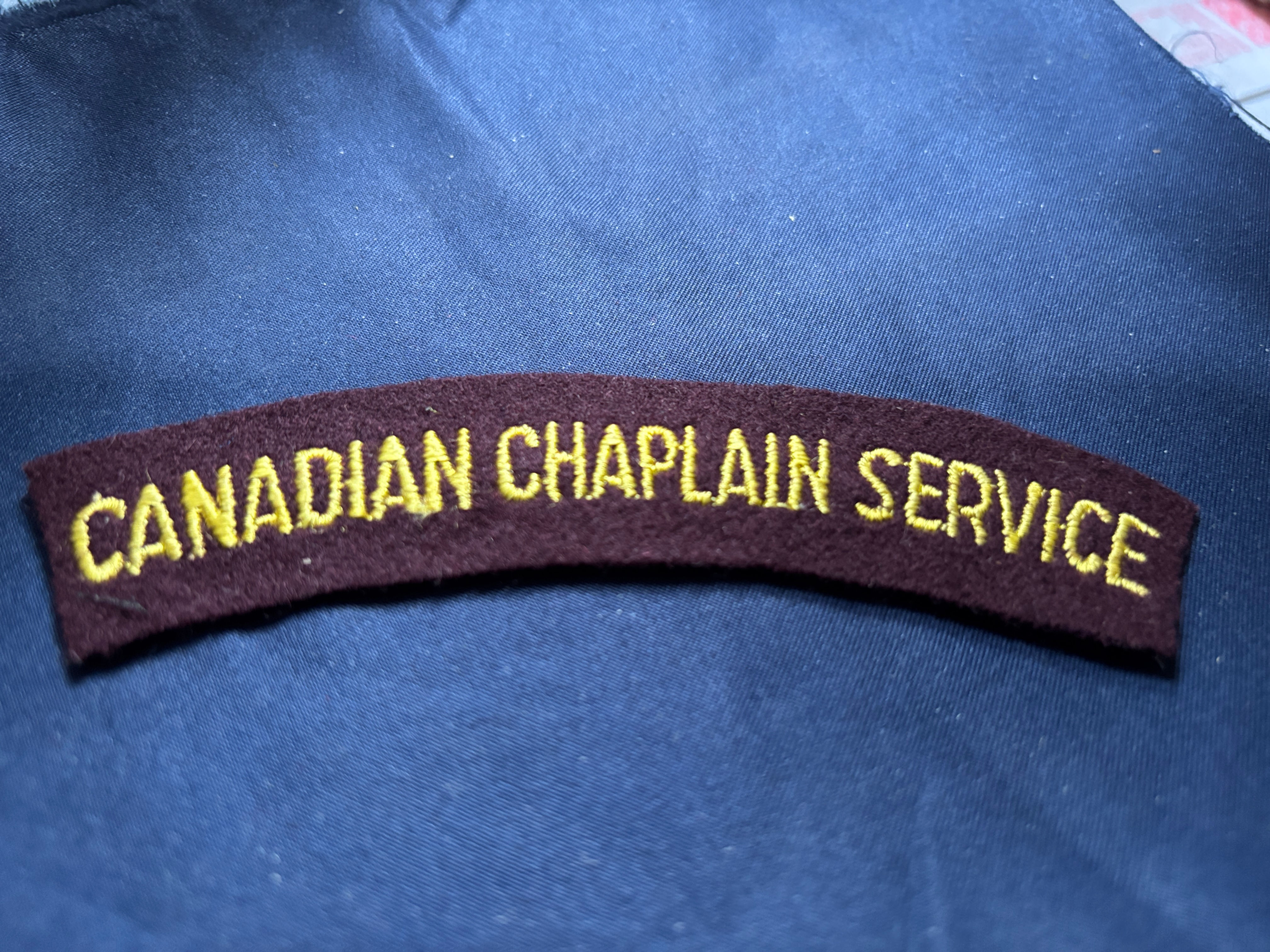 Canadian Army 1920-53 Shoulder Flash Canadian Chaplain Services