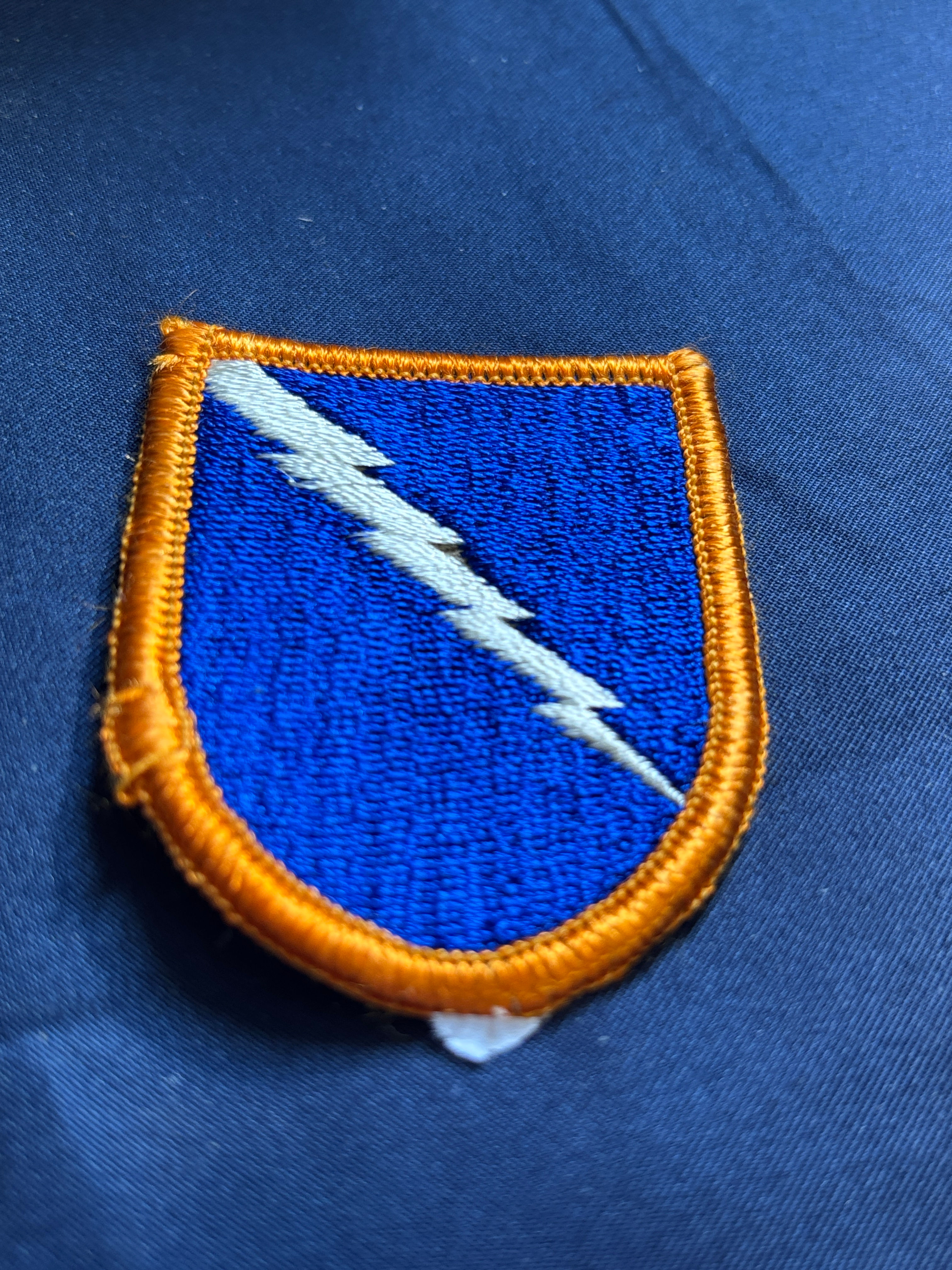 United States Army Vietnam Era Beret Badge 229th Aviation Group