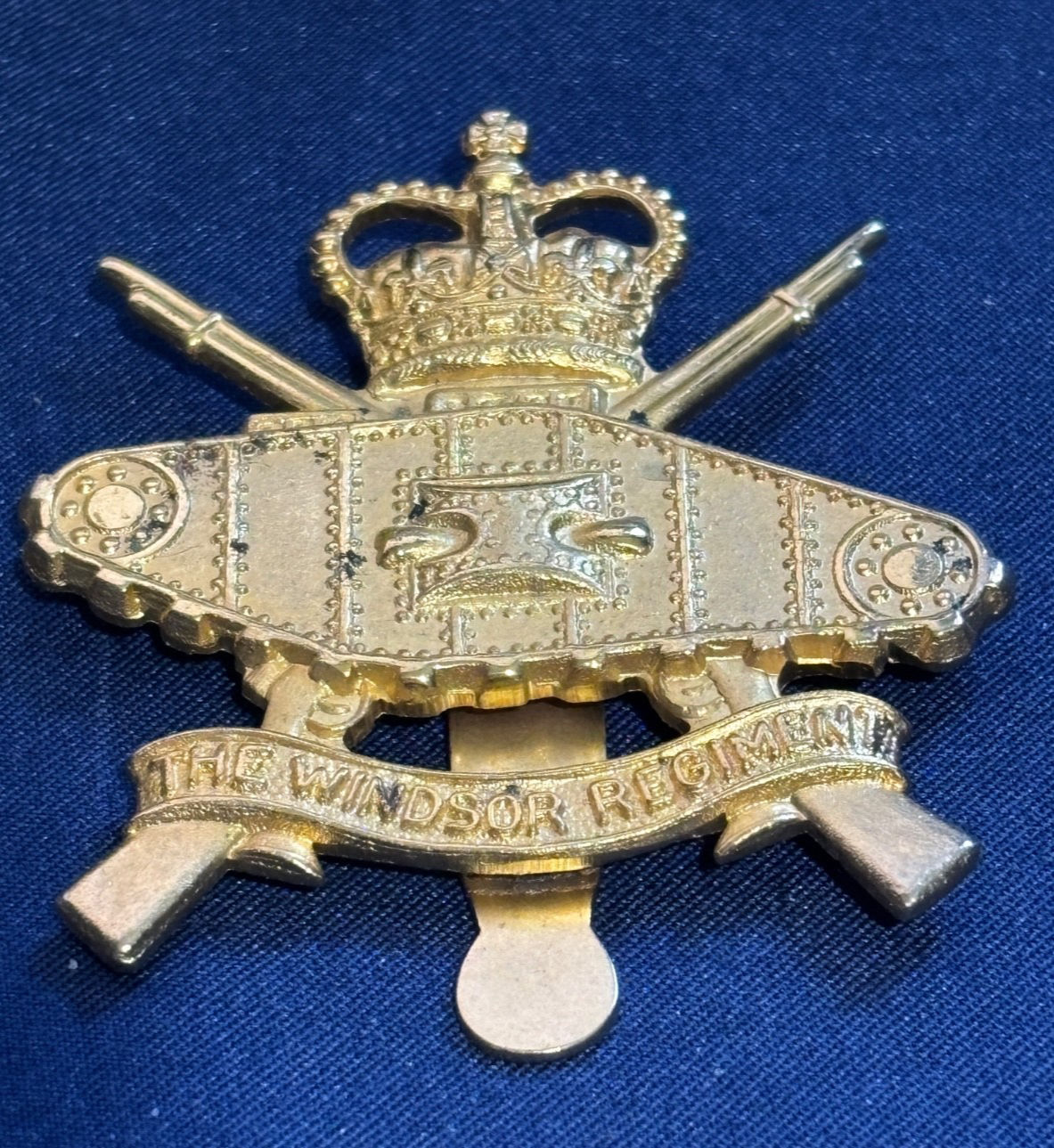 CanadianArmy Post 1980 Cap badge Windsor Regt