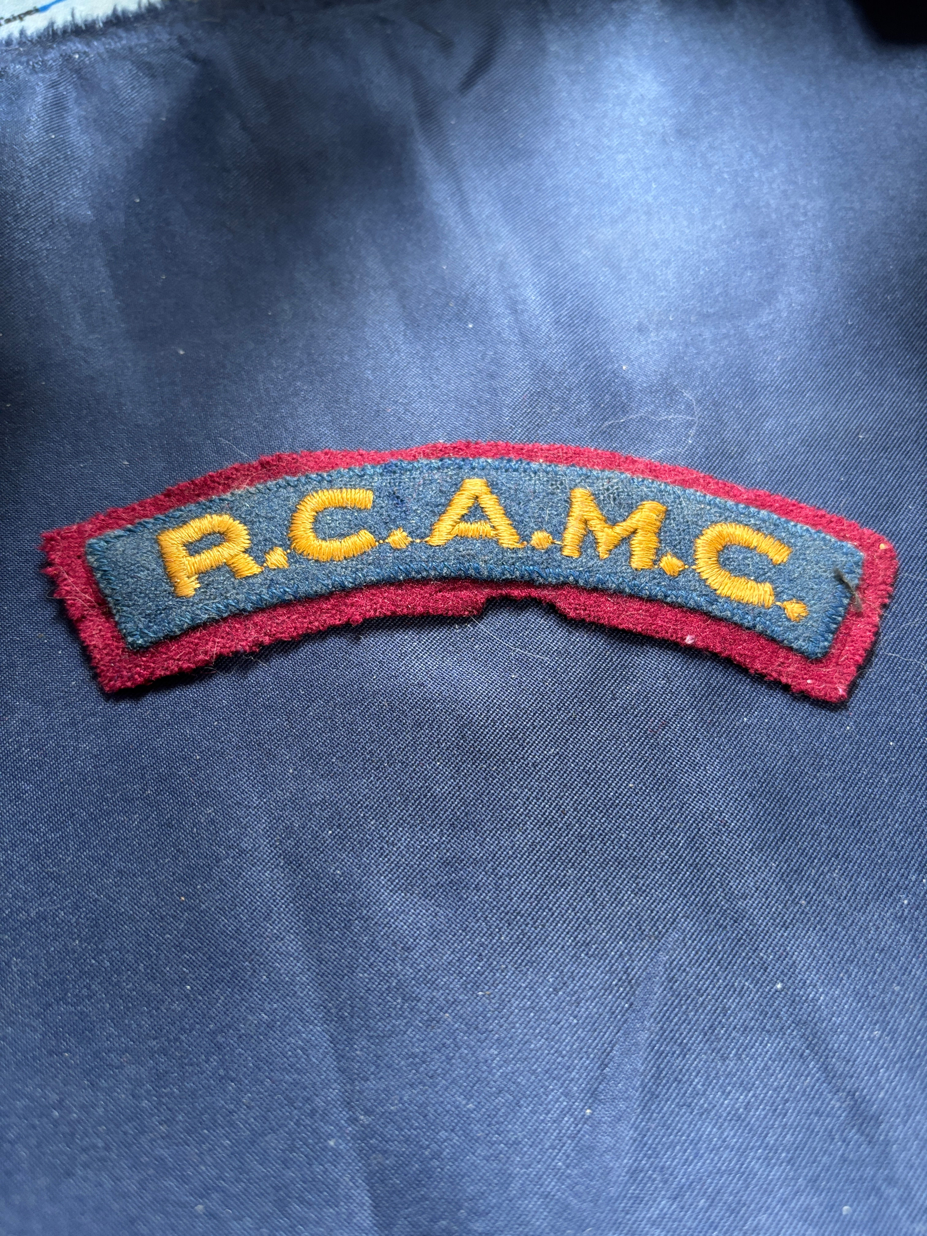 Canadian Army 1920-53 Shoulder Flash Royal Canadian Army Medical Corp
