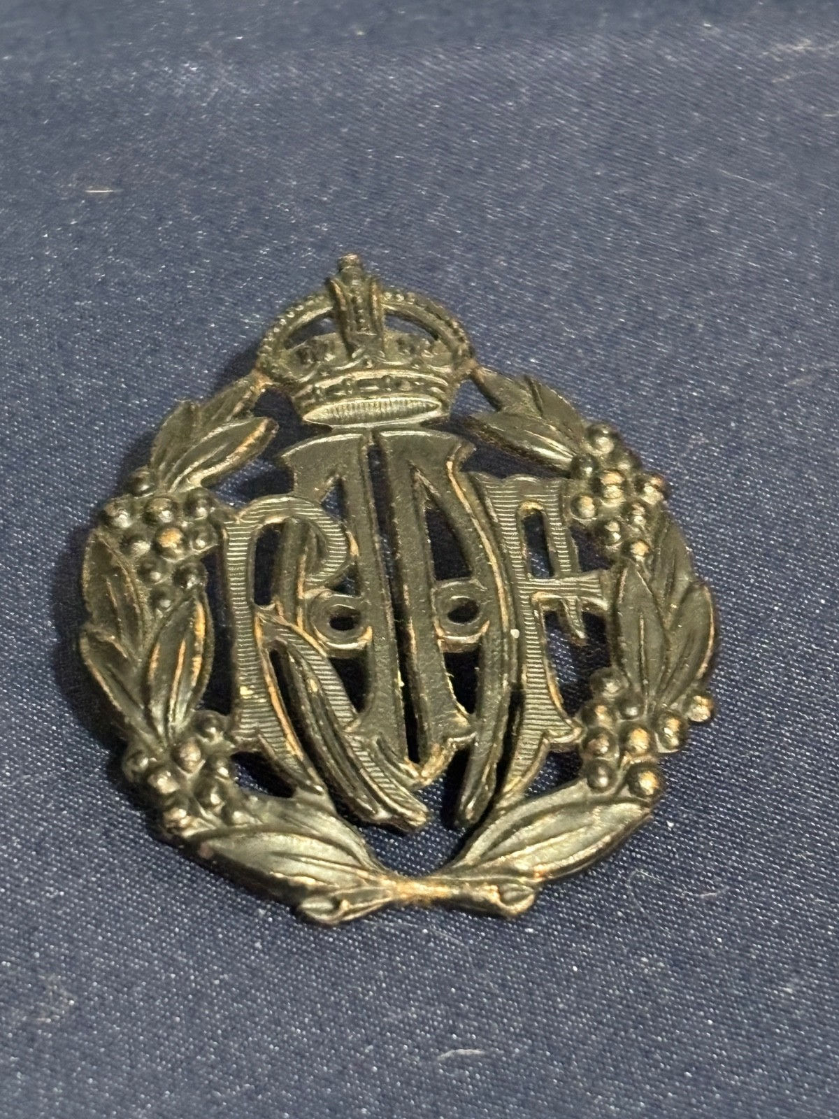 Royal Australian Air Force cap badge
