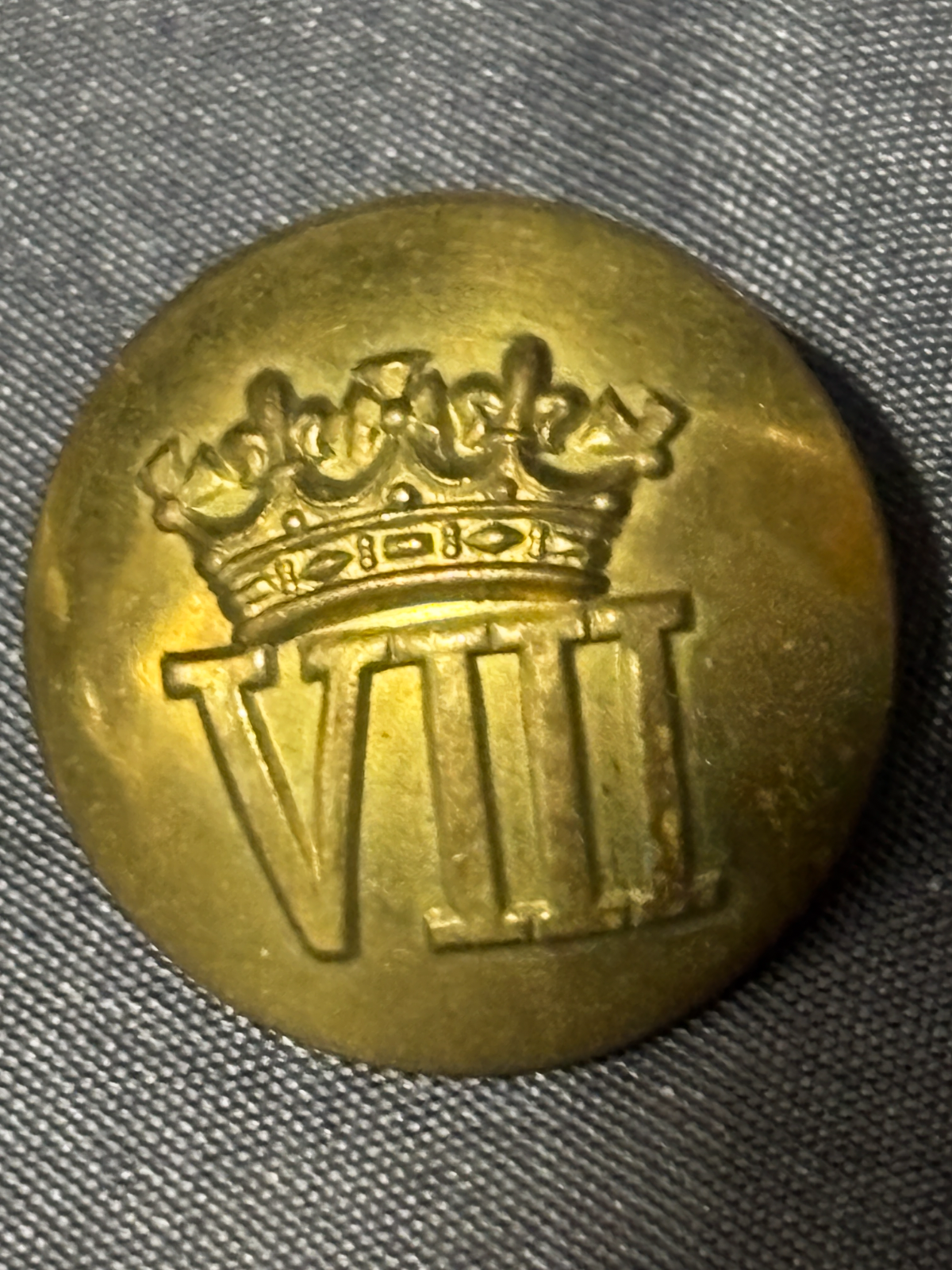 Canadian Army 1953-68 Buttons 8th Canadian Hussars Princess Louises Own (Gaunt)