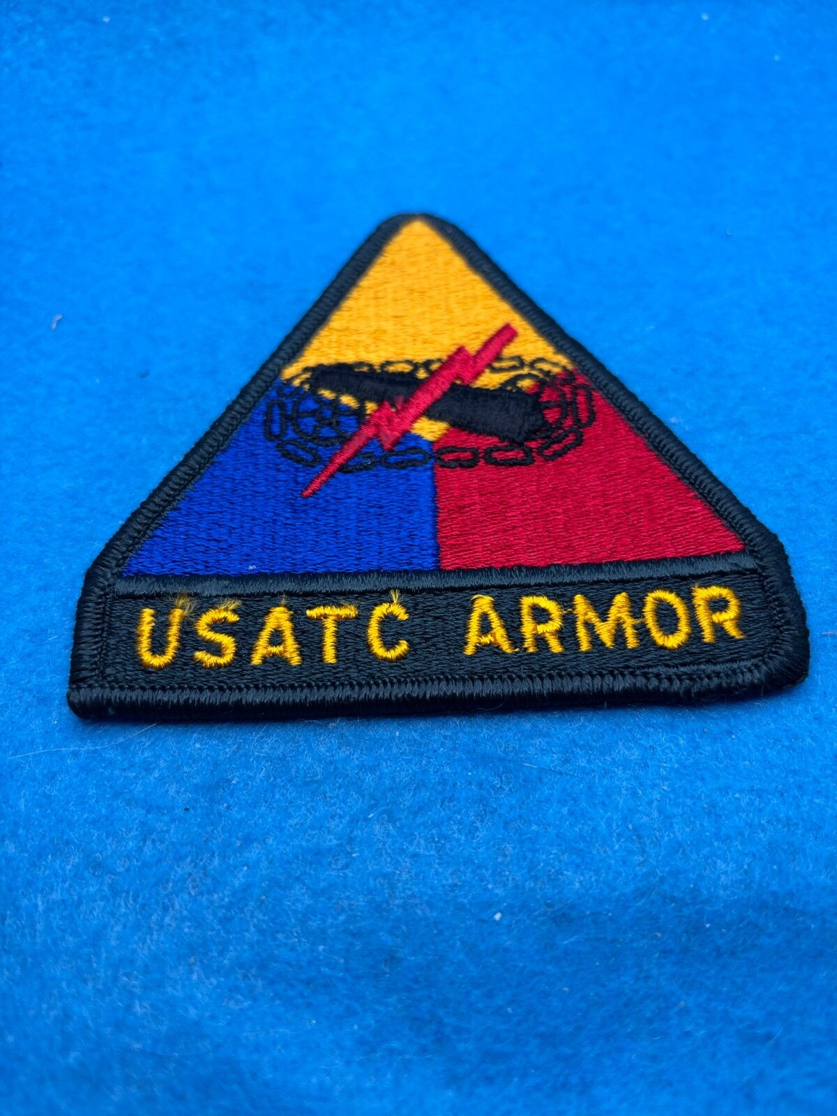 U.S. Army shoulder Armour Centre