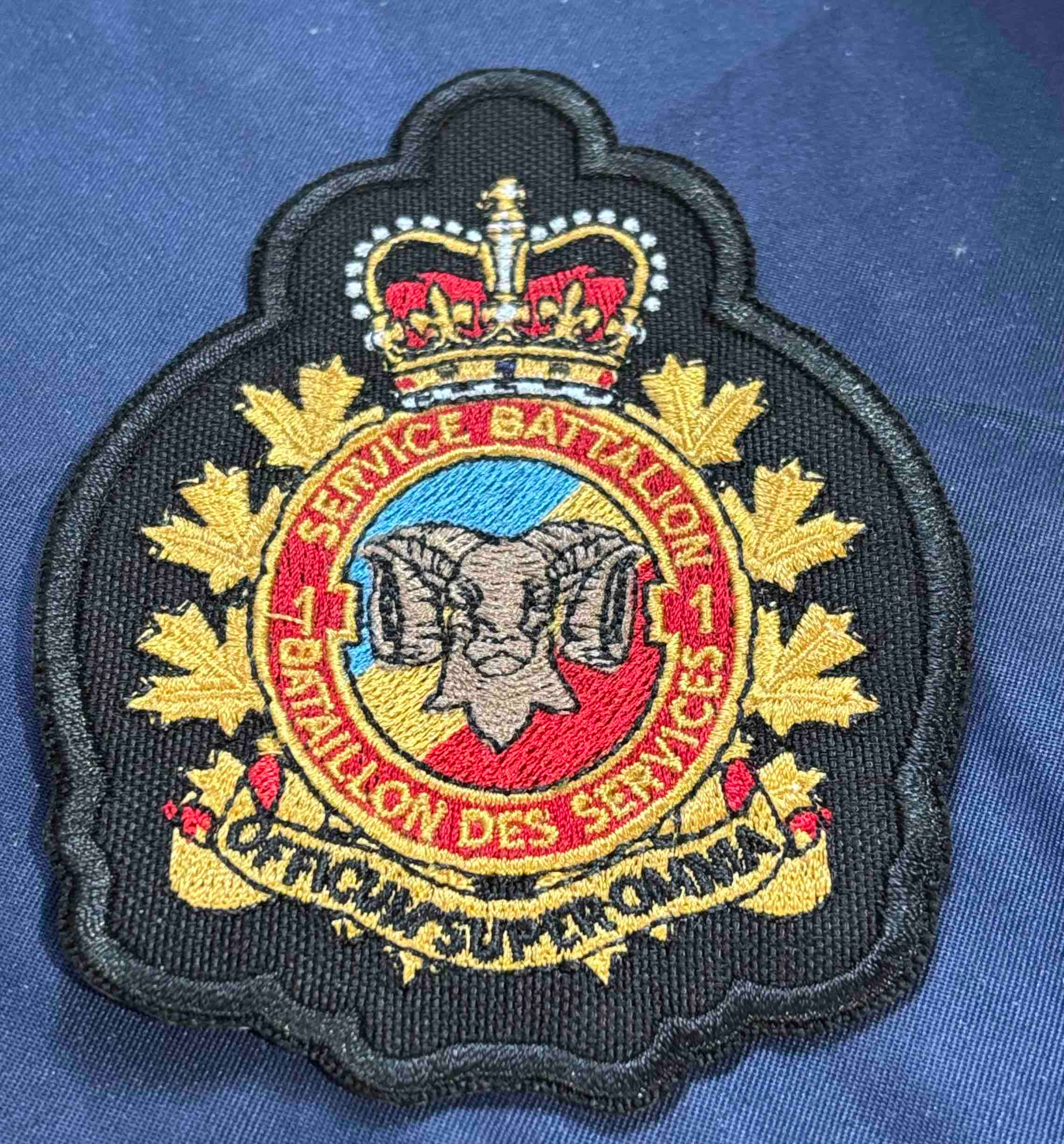 Canadian Army Post 1980 Formation Patch 1 CMBG 1 Service Battalion