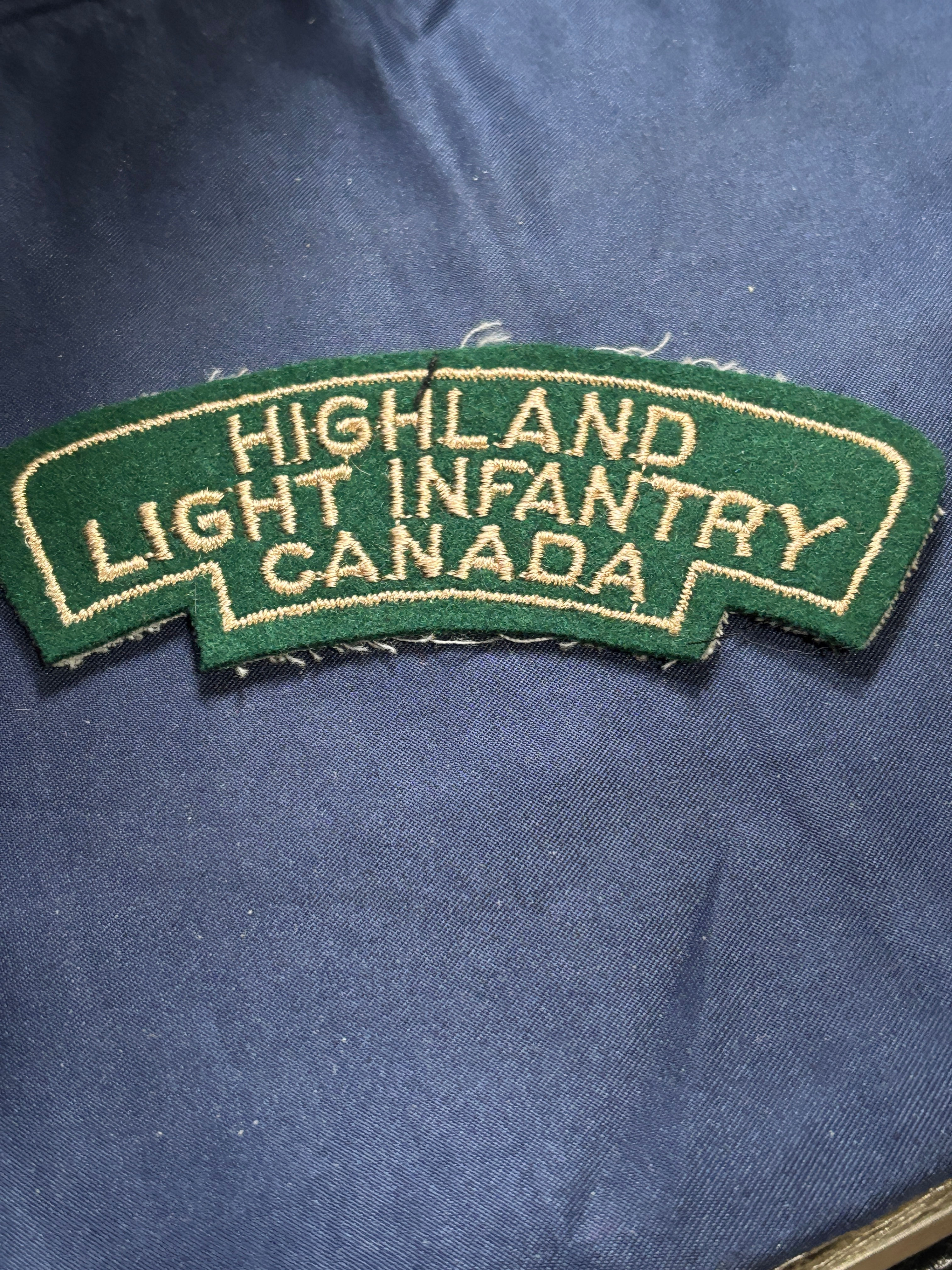 Canadian Army 1920-53 Shoulder Flash Highland Light Infantry