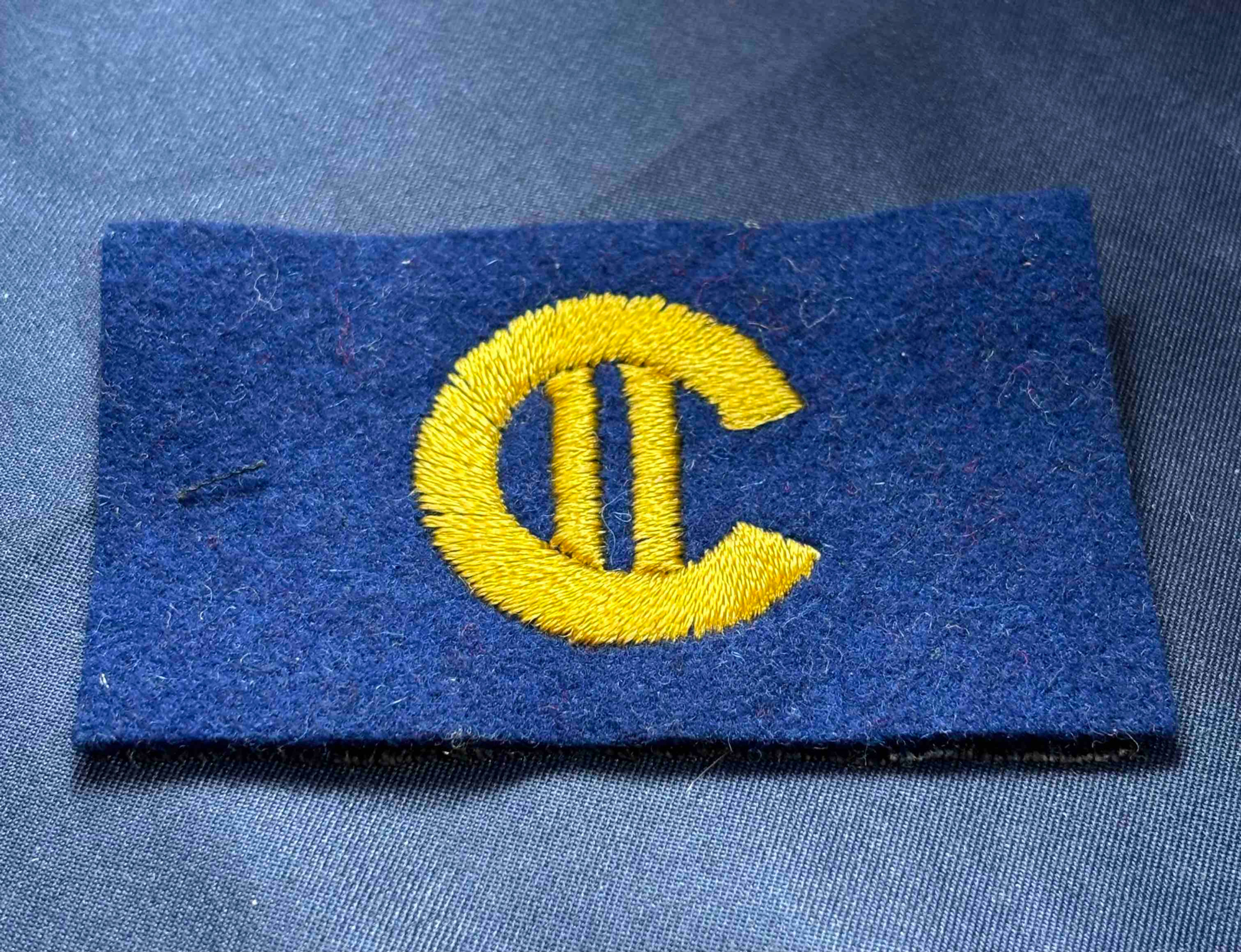 Canadian Army 1920-53 Shoulder flash 2nd Division