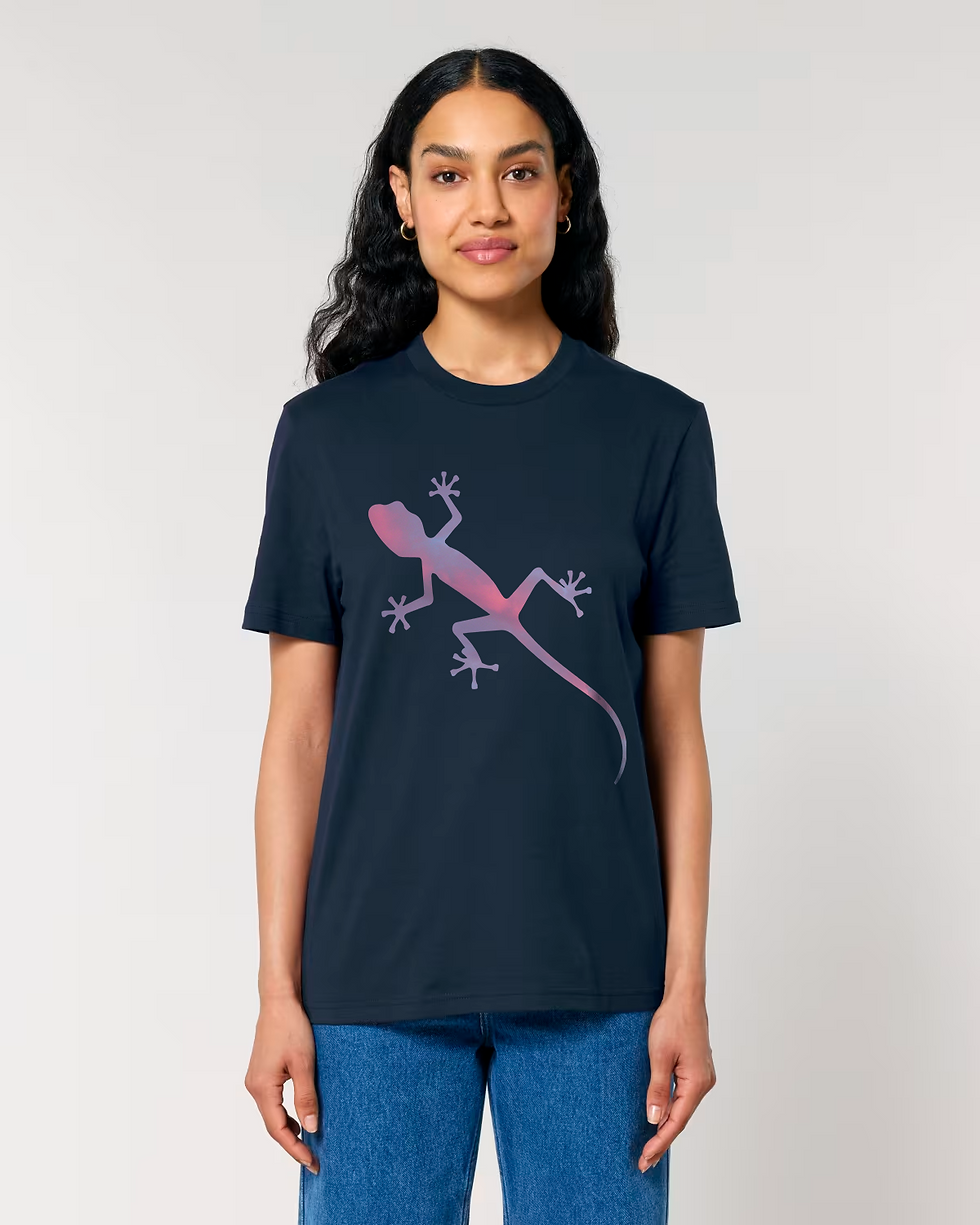 Thumbnail: organic cotton unisex adult t-shirt with vibrant gecko graphic coloured by a real photo of nature