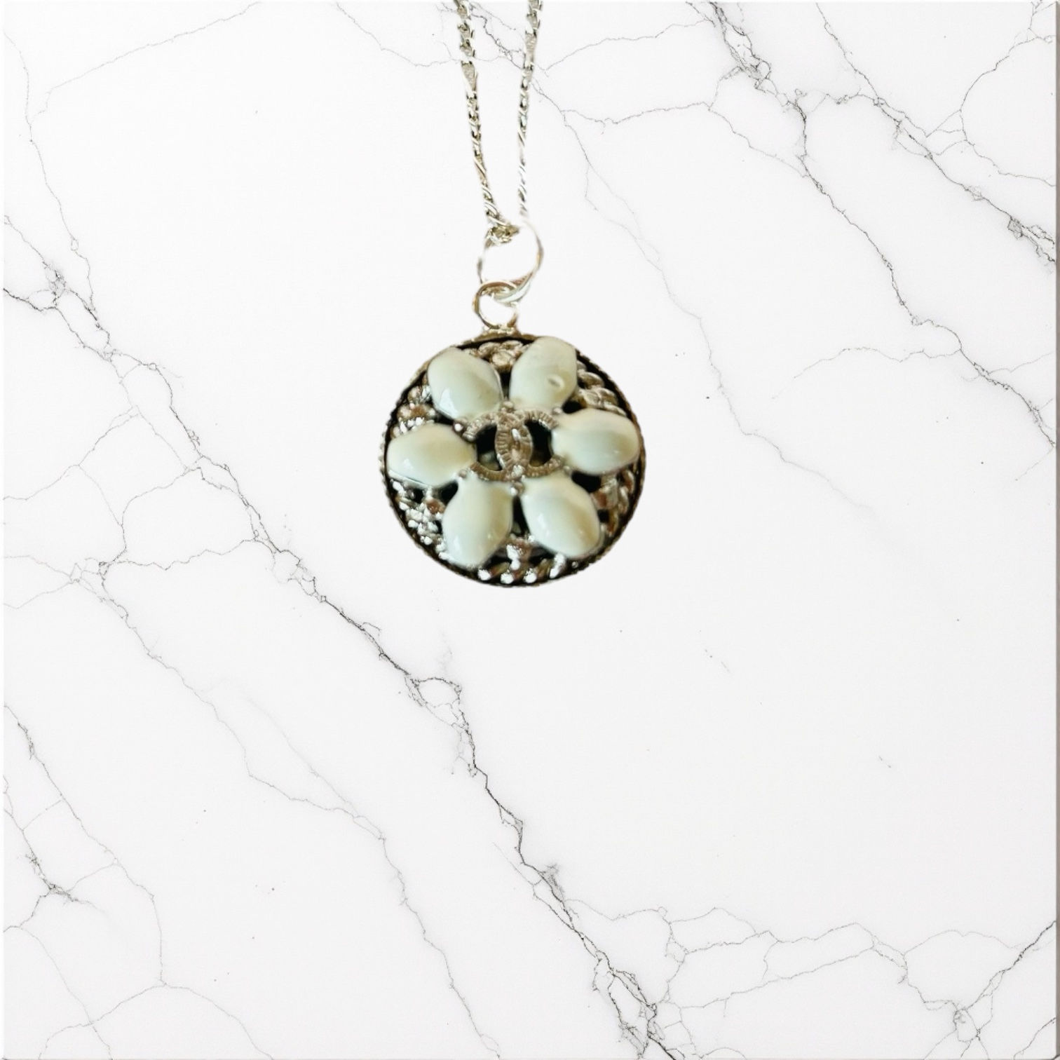 Collier upcyclé Trocadéro