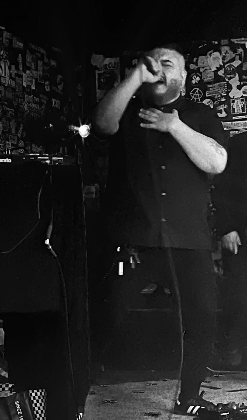 andy singing