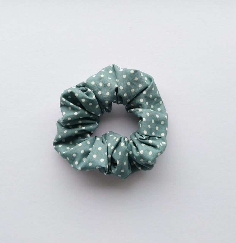 Thumbnail: Polka dot scrunchies