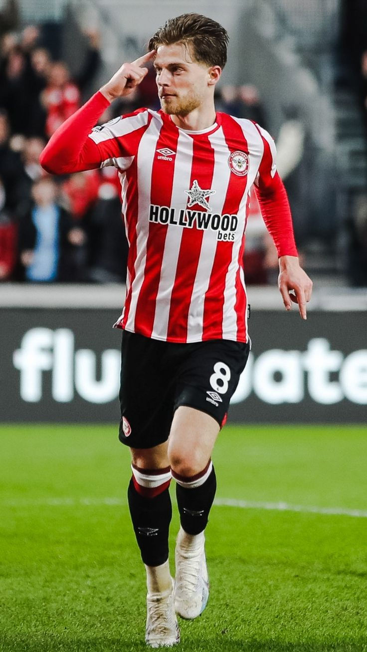 Mathias Jensen 🔴.jpg