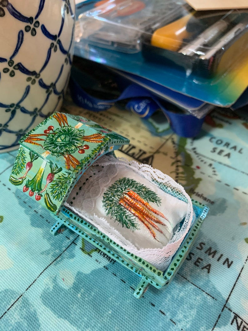 Thumbnail: Peter Rabbit cradle