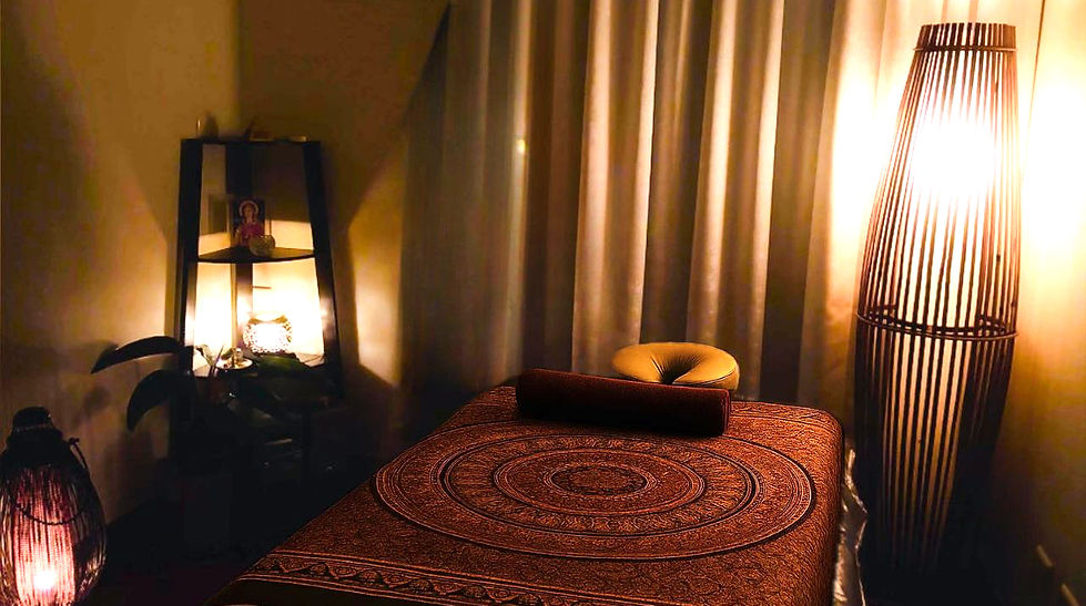 Yellow Vintage Classic Vlog YouTube Thum