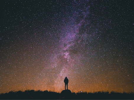 Oktober - Feel the universe