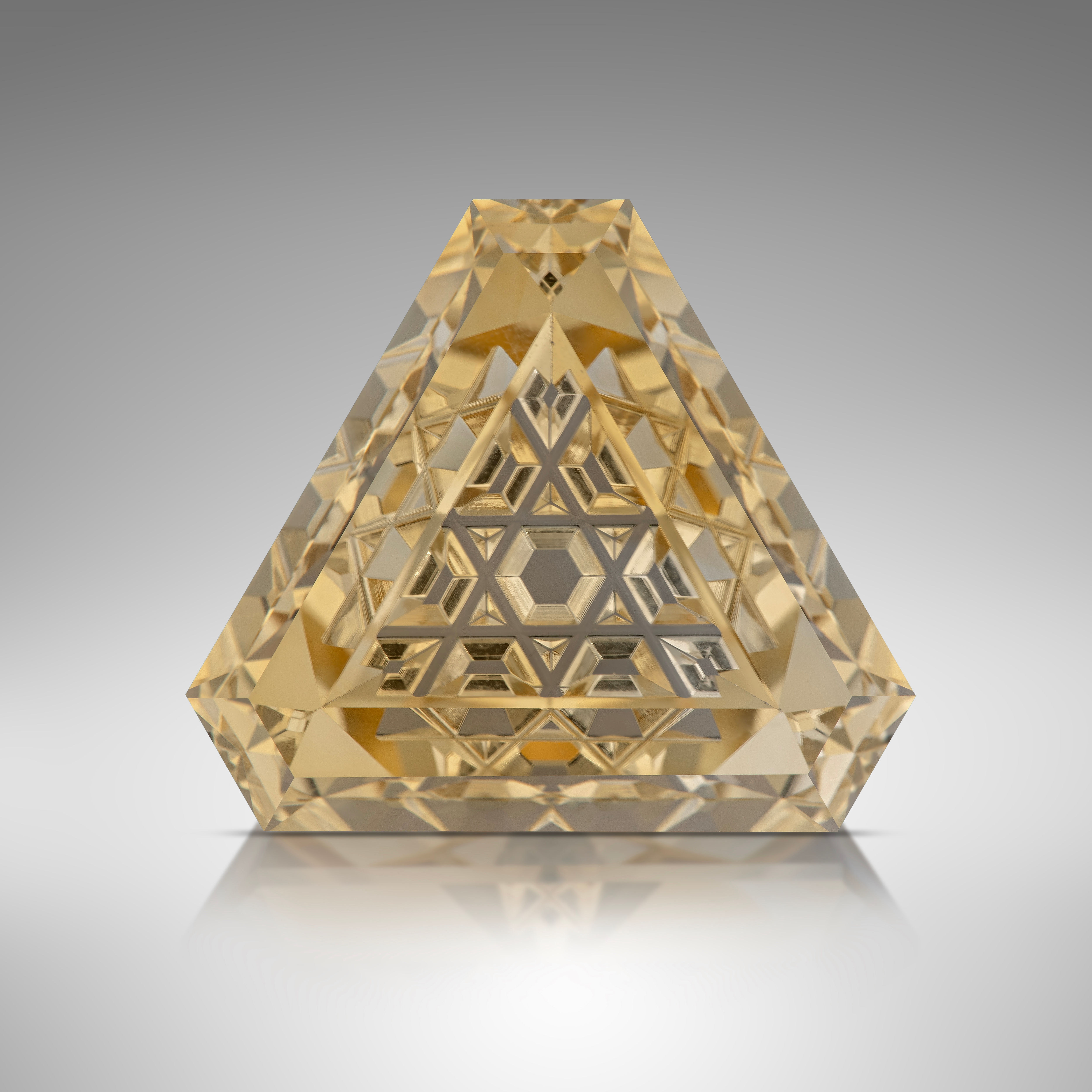 33.3ct Citrine Triangle (Brazil)