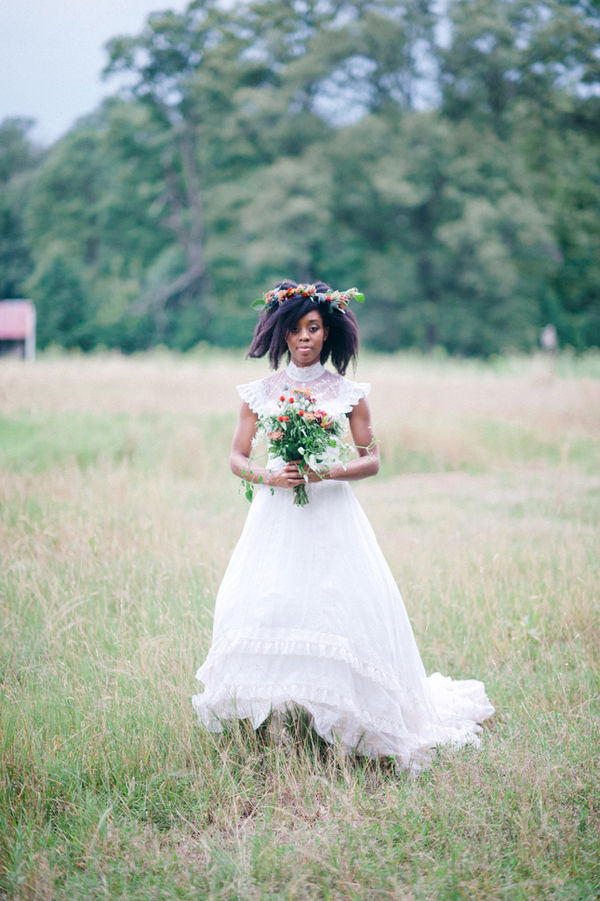 natural-hair-bride-wedding-inspiration-iyq001