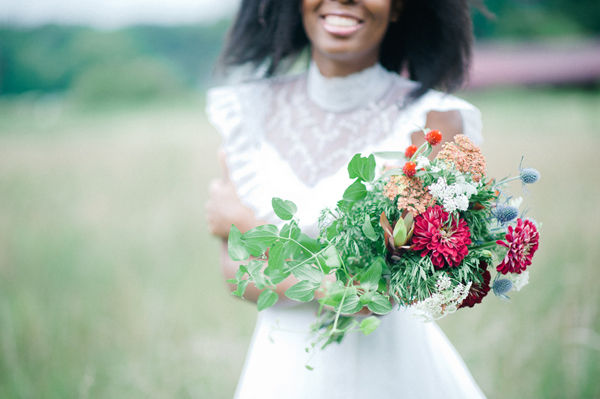 natural-hair-bride-wedding-inspiration-iyq029