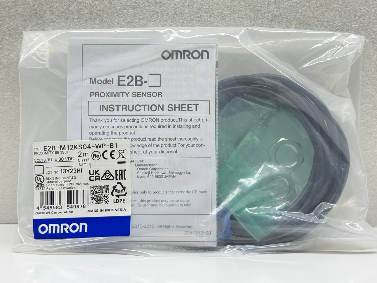OMRON E2B proximity sensor instruction sheet with cable, Voltek Shop.