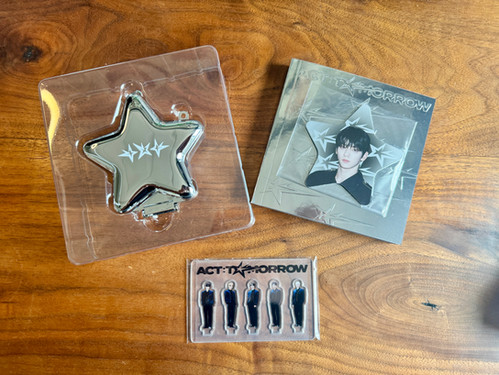 Official Beomgyu Photocards | MOA Market