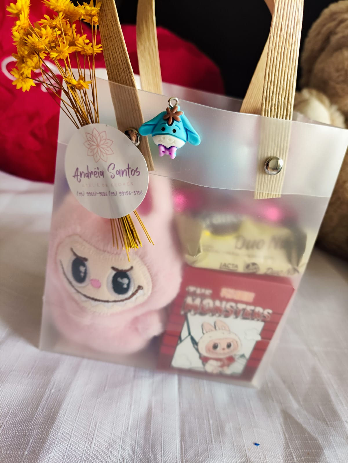 “Kit Labubu: Fofura, Brilho e Surpresa!”