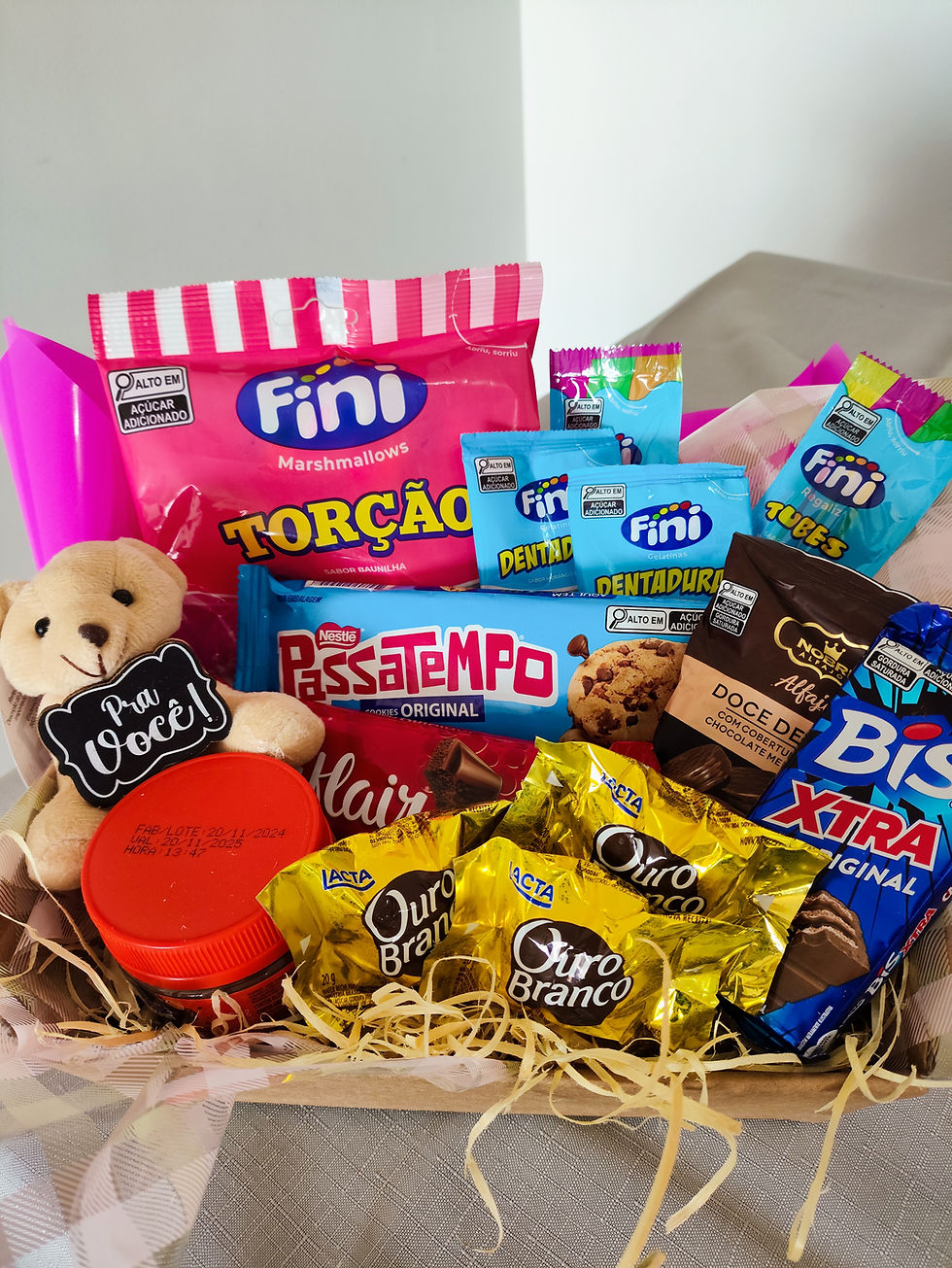 Miniatura: Cesta de Doces e Chocolate - GuloseiMax