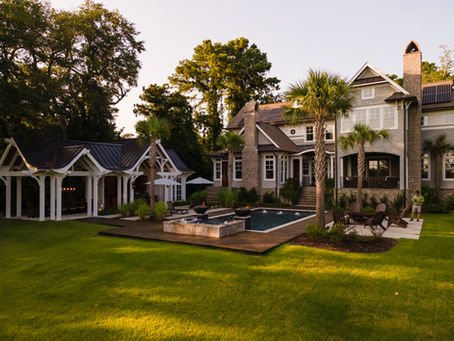 At Conner III Homebuilders, we’ve been helping families throughout Charleston County and surrounding areas create outdoor living spaces that are just as inviting as what’s inside. If you’ve recently found yourself thinking, “we need more room out here,” you’re not alone. Here are some of the most popular outdoor living trends we’re seeing (and building!) this year.