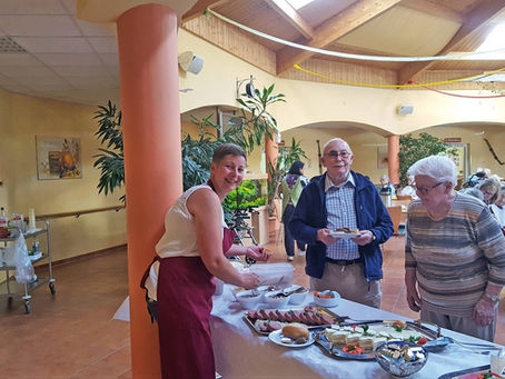 Montägliches Frühstücksbuffet