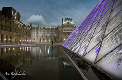 LOUVRE4 signed.jpg