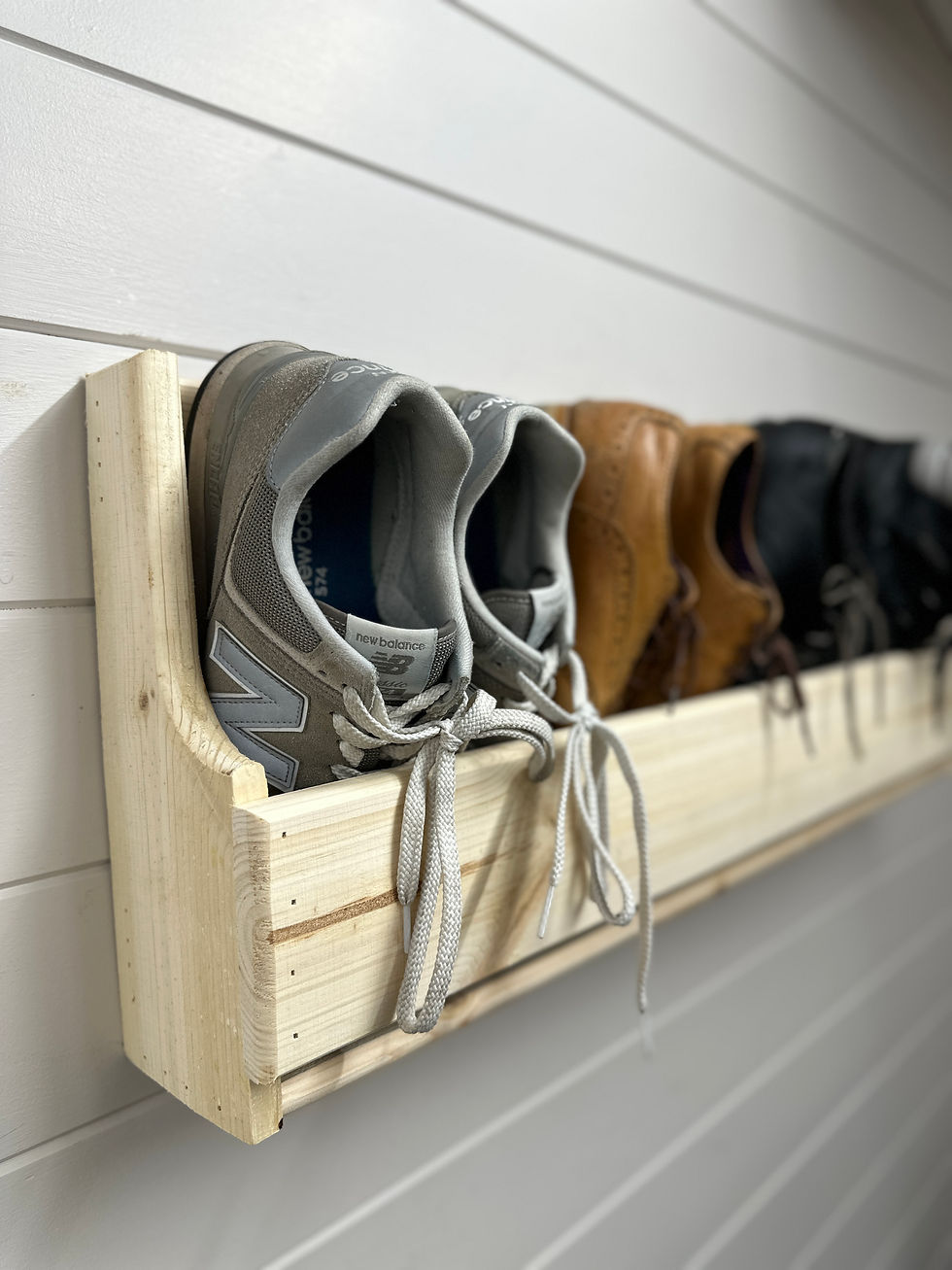Thumbnail: Shaped shoe rack - Natural wood