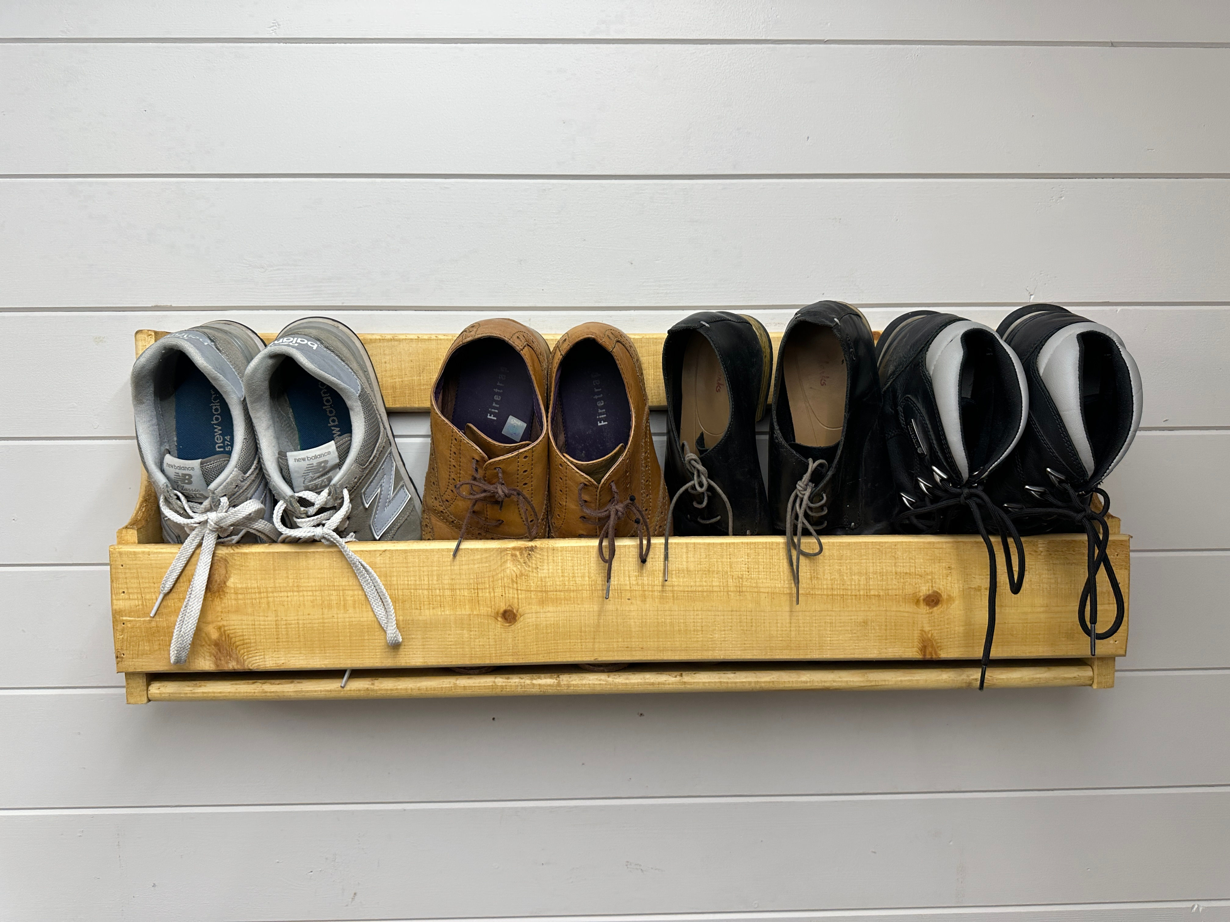 Shaped shoe rack- Custom size order 40cm -95cm