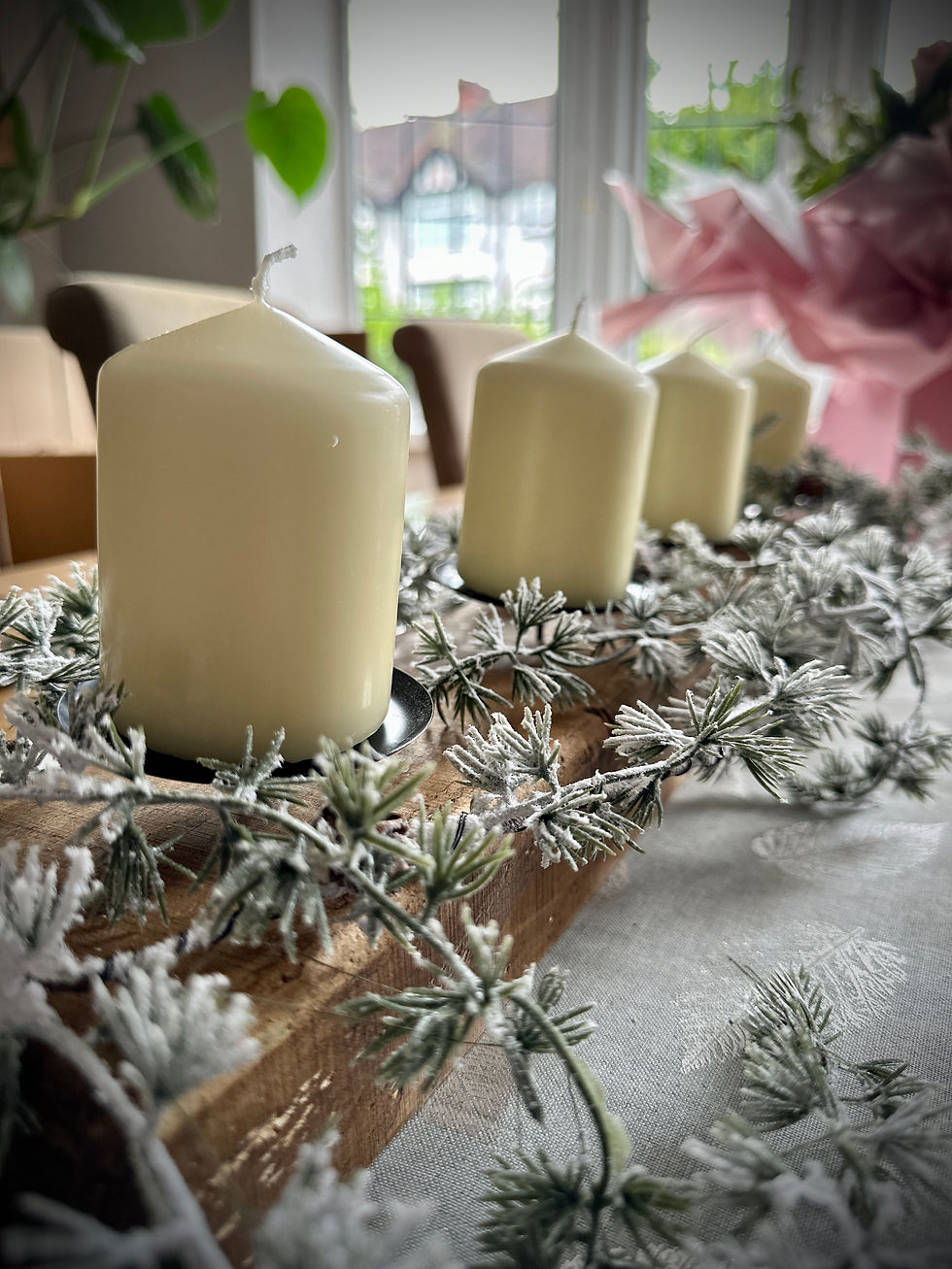 Thumbnail: Rustic x4 pillar candle holder - Dark oak