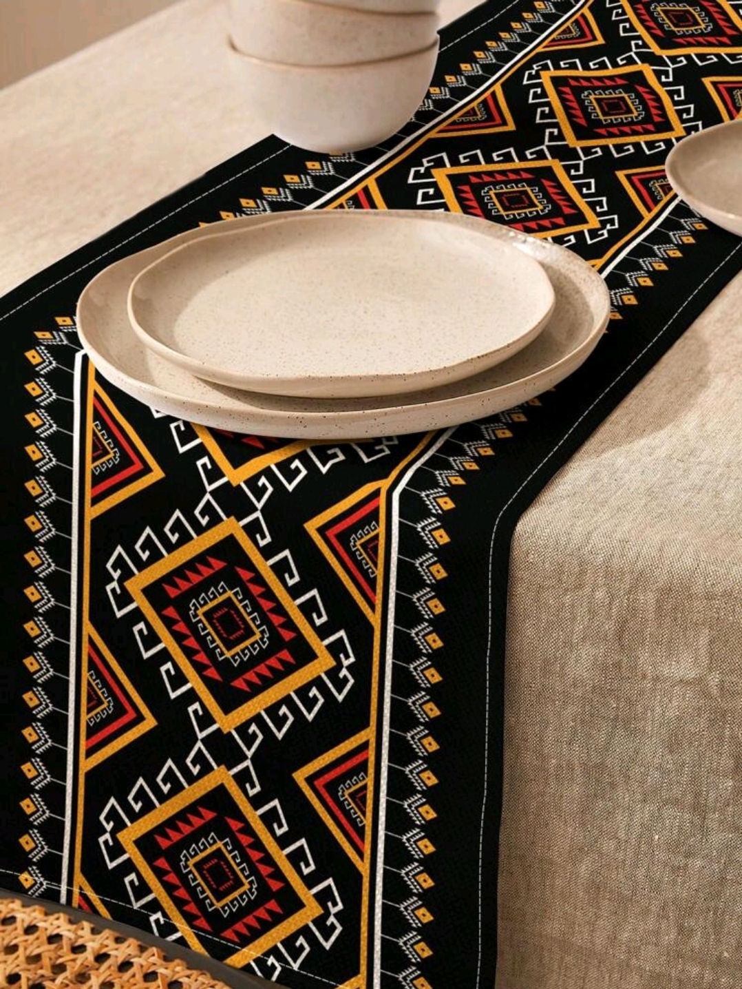 1pc Hand-Painted Boho Geometric Linen Table Runner