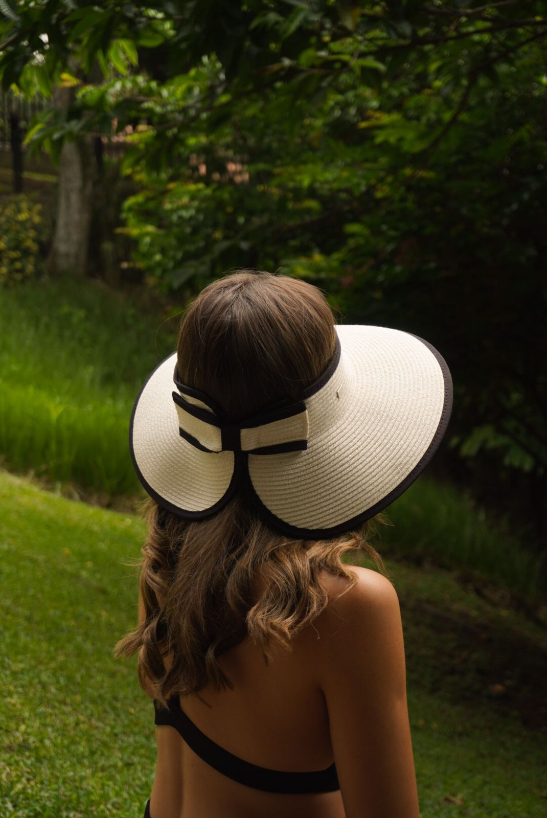 Sombrero Cono Marfil SPF15