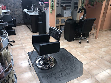 Styling station and Nail table