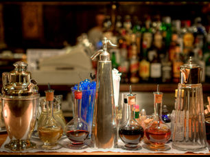 El Bar Cock Hoy: Un Lugar de Encuentro para amantes de los Cócteles Clásicos en Madrid