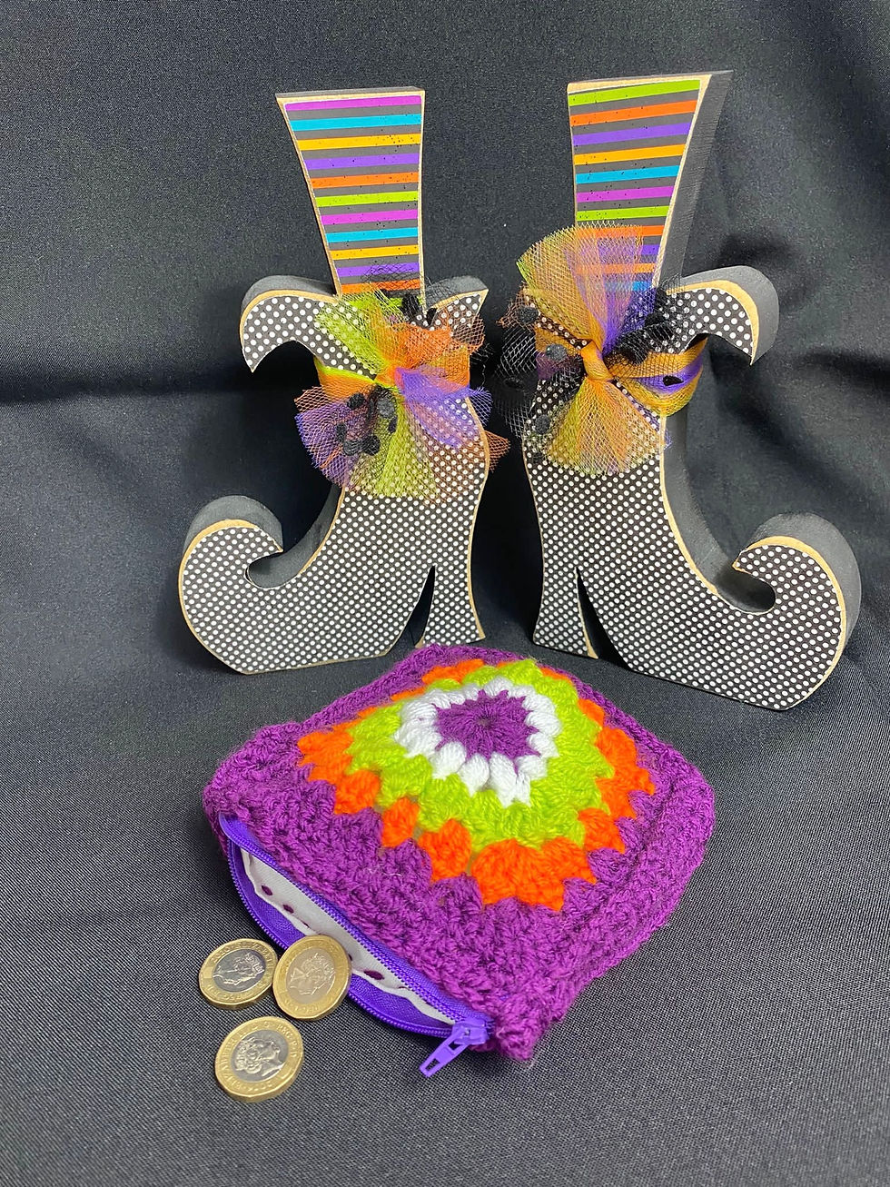 Coin Purse, Garland and Zombie