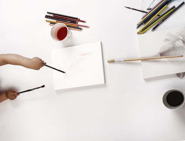 Accueil-kids-painting-and-creating.jpg