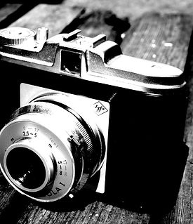 Black and White Camera, Makeup Design