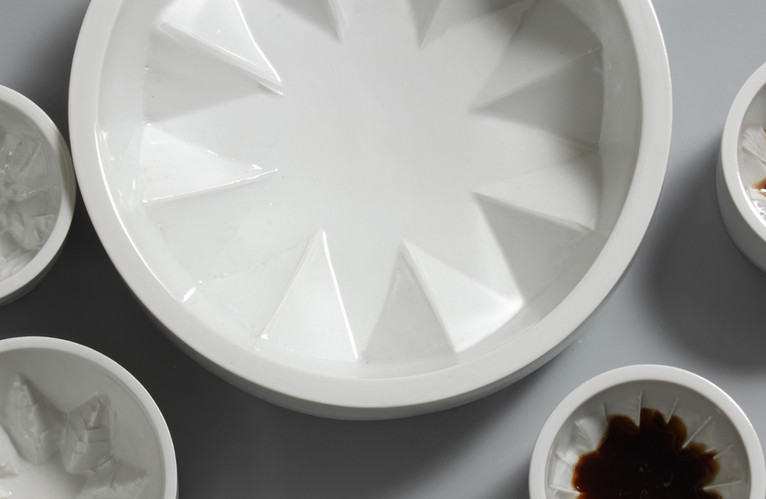 POURED Design Star porcelain Kalivodová