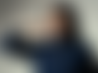 القميص الأبيض الكلاسيكي من البوبلين: دليل شامل للأناقة اليومية