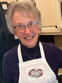 Your teacher, Janet Sadlack, who has many years experience teaching Rvers about the microwave-convection oven.
