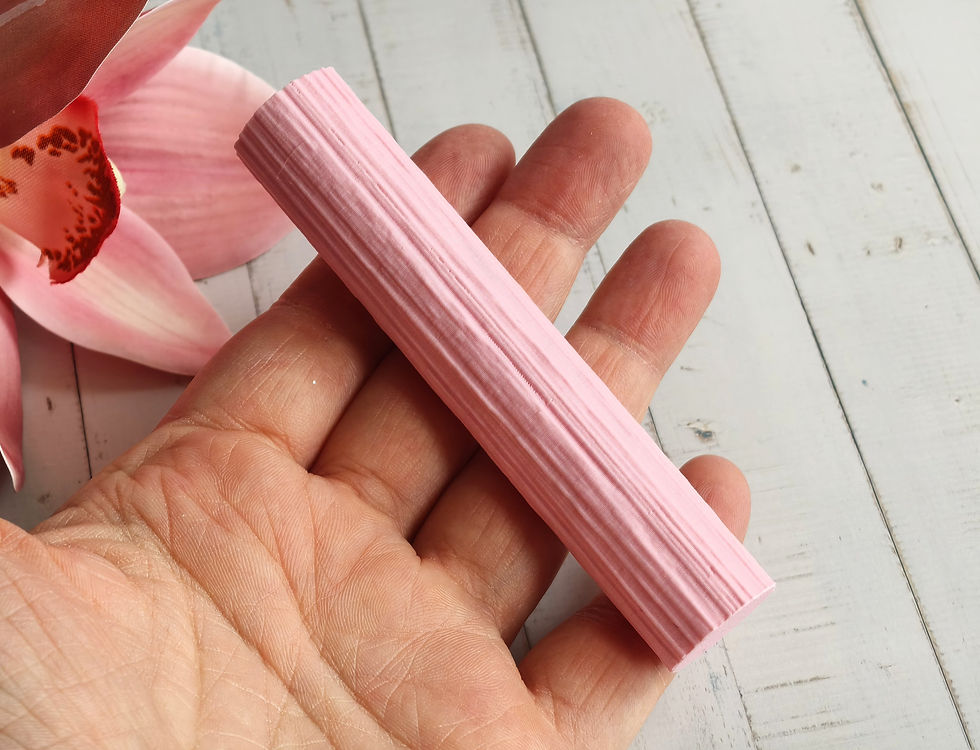 Close up compact 3D printed wooden texture roller tool for polymer clay and air-dry clay
