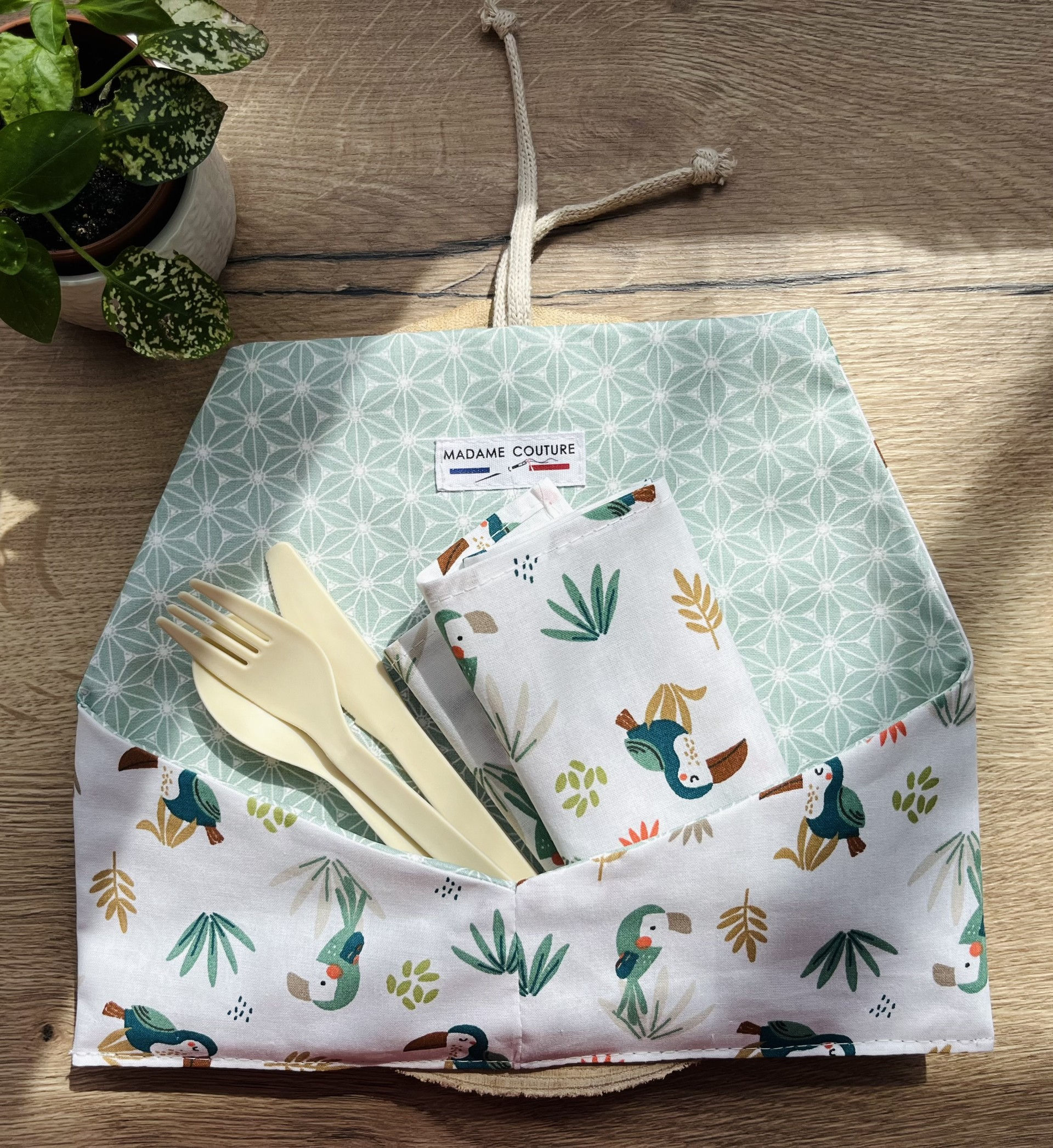 ETUI NOMADE POUR COUVERTS