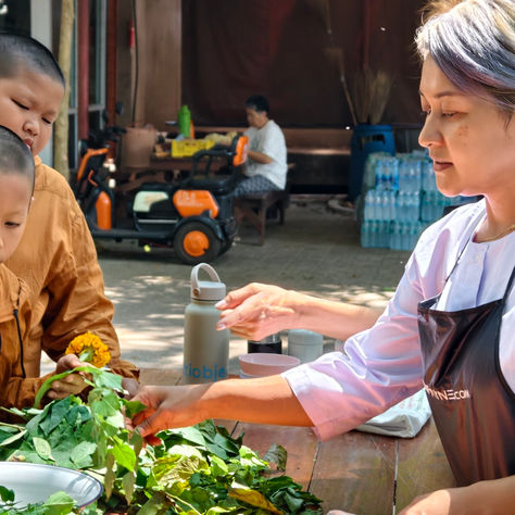 Three Days at Wat Sukato — Eco Printing with Kids at a Thai Temple