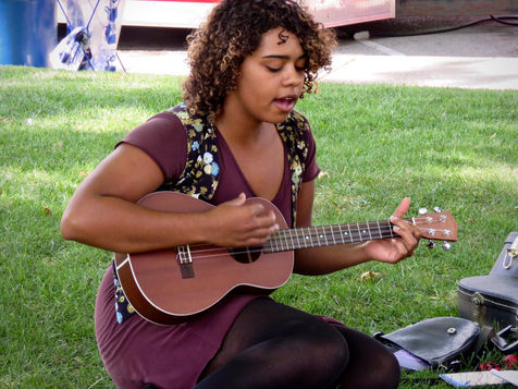 Busker, Patchwork Moonlight, at MidWay Music Festival 2017