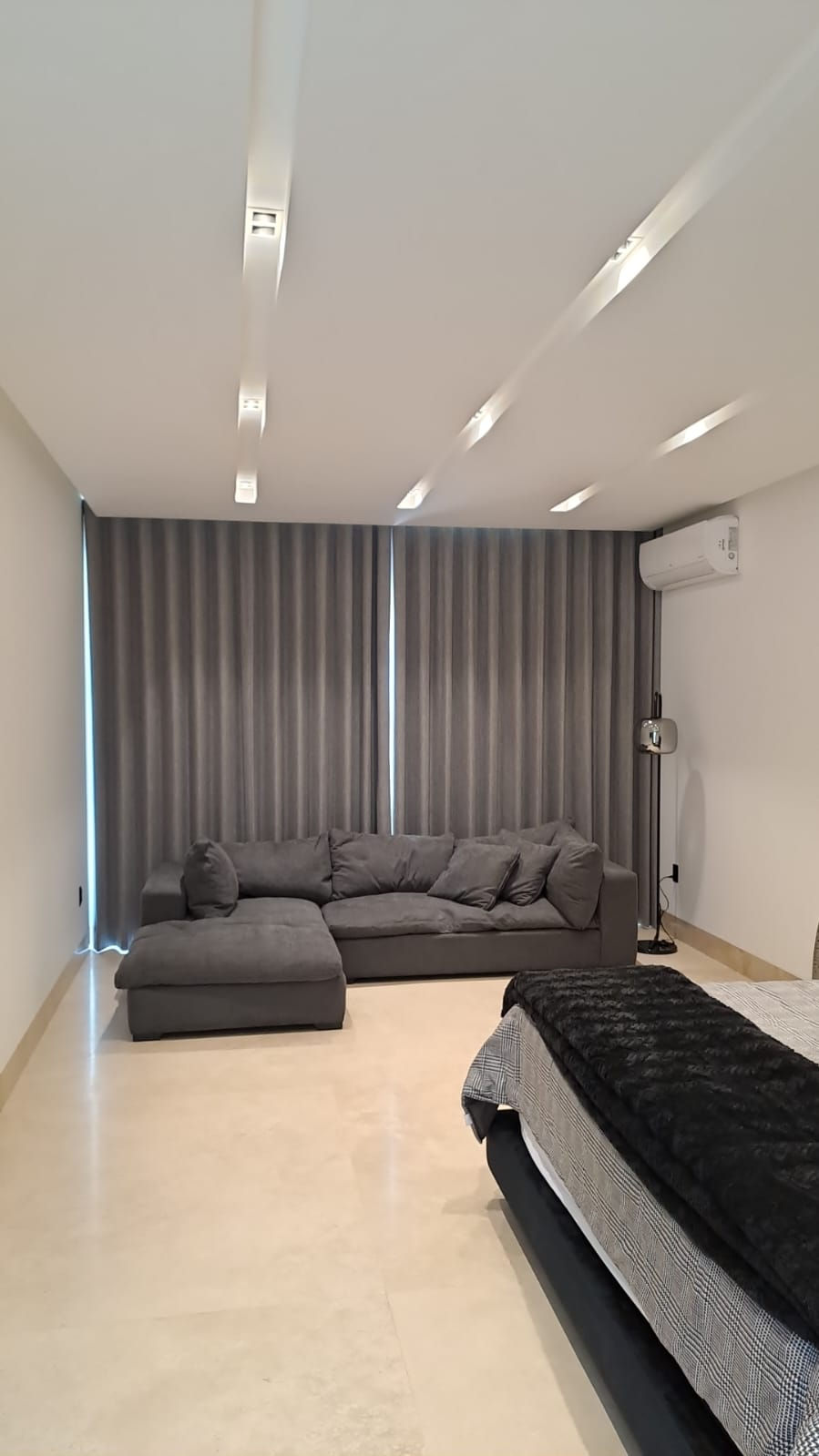 Cortinas Onda Perfecta: Confort y Elegancia para Huéspedes Exclusivos