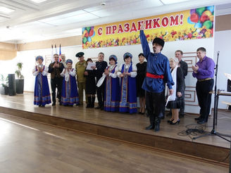Концерт ко Дню защитника отечества в ЦСОН