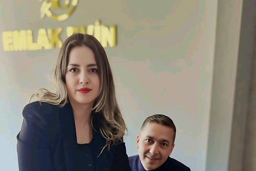 biz sizinle bir aileyiz
