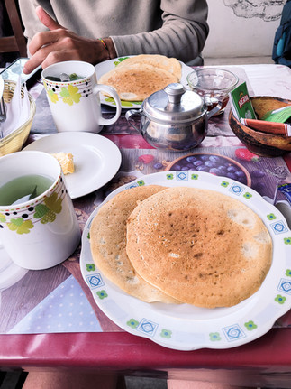 Pancake breakfast at Llahuar Lodge