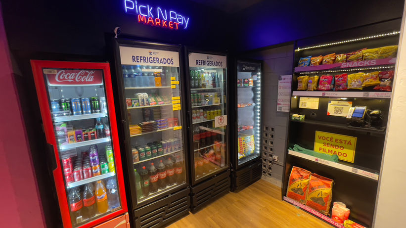 mini mercado no condomínio, minimercado no condomínio, mercado autônomo, mercado 24h, conveniência no condomínio, Pick N Pay Market, mercado para condomínios, mini mercado residencial, mercado dentro do condomínio, solução turnkey para condomínios, autoatendimento no condomínio, mercado sem atendente, praticidade no dia a dia, mercado em condomínio